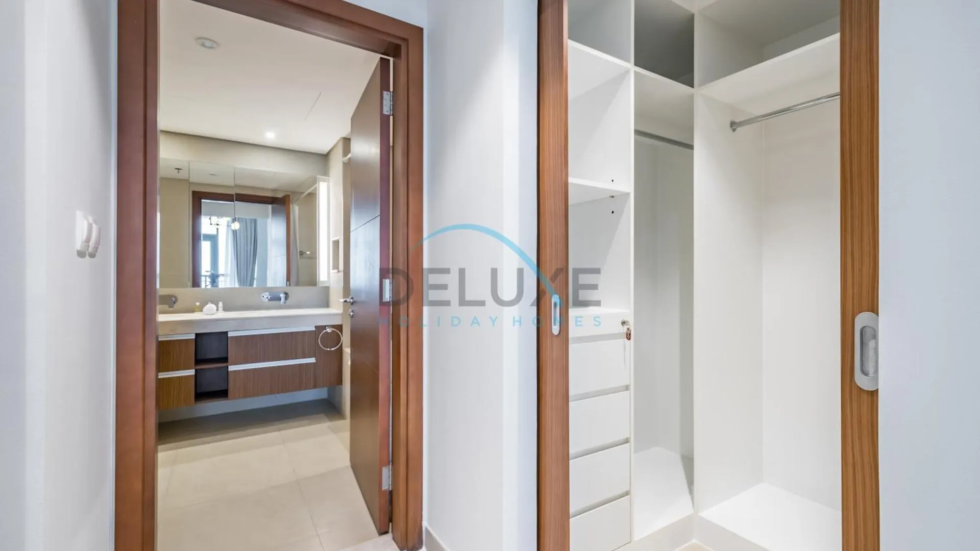 Spacious 3Br Apartment With Assistant Room & Stunning Creek Views In The Dubai Creek Residences South Tower 1, Creek Harbour By Deluxe Holiday Homes 0*,  United Arab Emirates